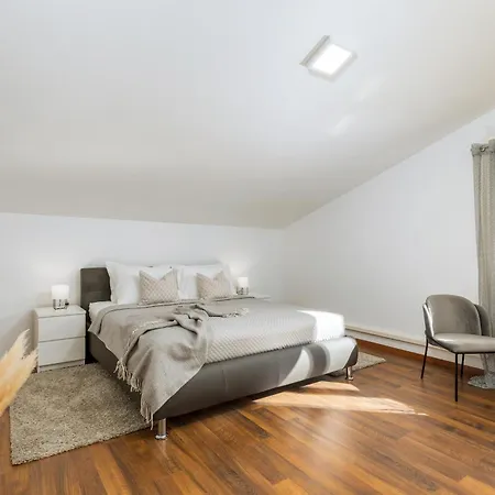 Miromar App וילה פולה