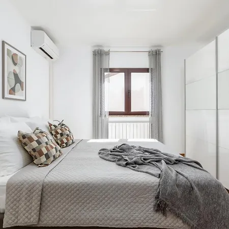 Miromar App וילה