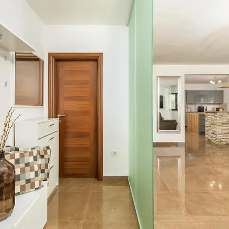 빌라 Miromar App 풀라