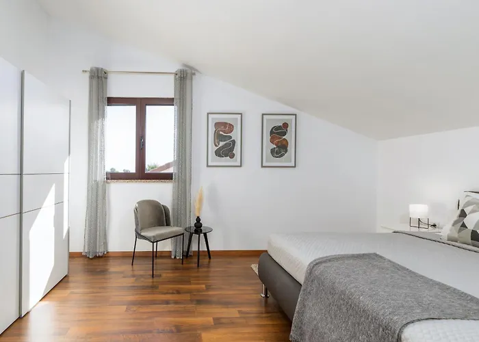 빌라 Miromar App 풀라